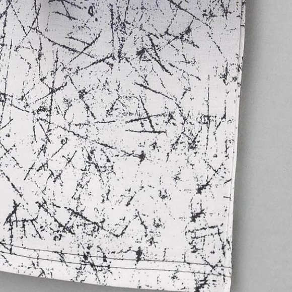 Black & White Vacation Style Men's Gradient Print Shorts - Picture 4 of 4